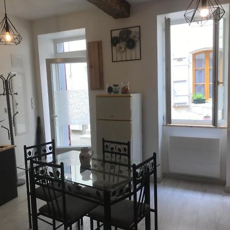 Maison Chaleureuse Au Centre Ville Nérac Екстериор снимка