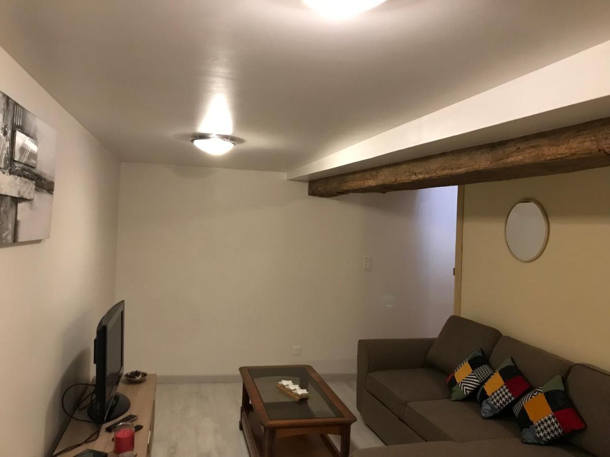 Maison Chaleureuse Au Centre Ville Nérac Екстериор снимка